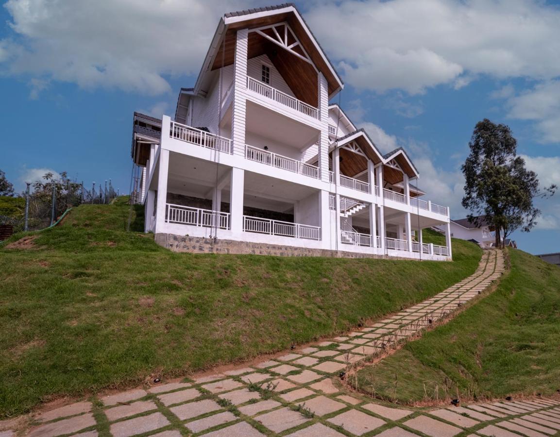 Petals Nilgiris Hotel Ooty Exterior photo